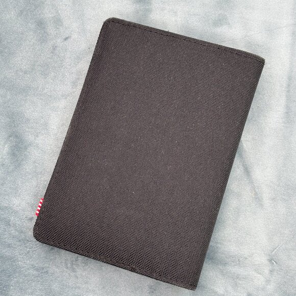 Herschel Supply Co Raynor Passport Holder - Picture 3 of 3